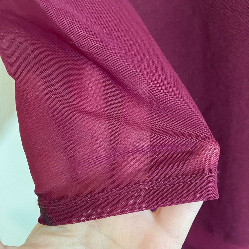 Nadine West, Bailey Collection, new with tags, cranberry color, mini, large - Picture 3 of 4